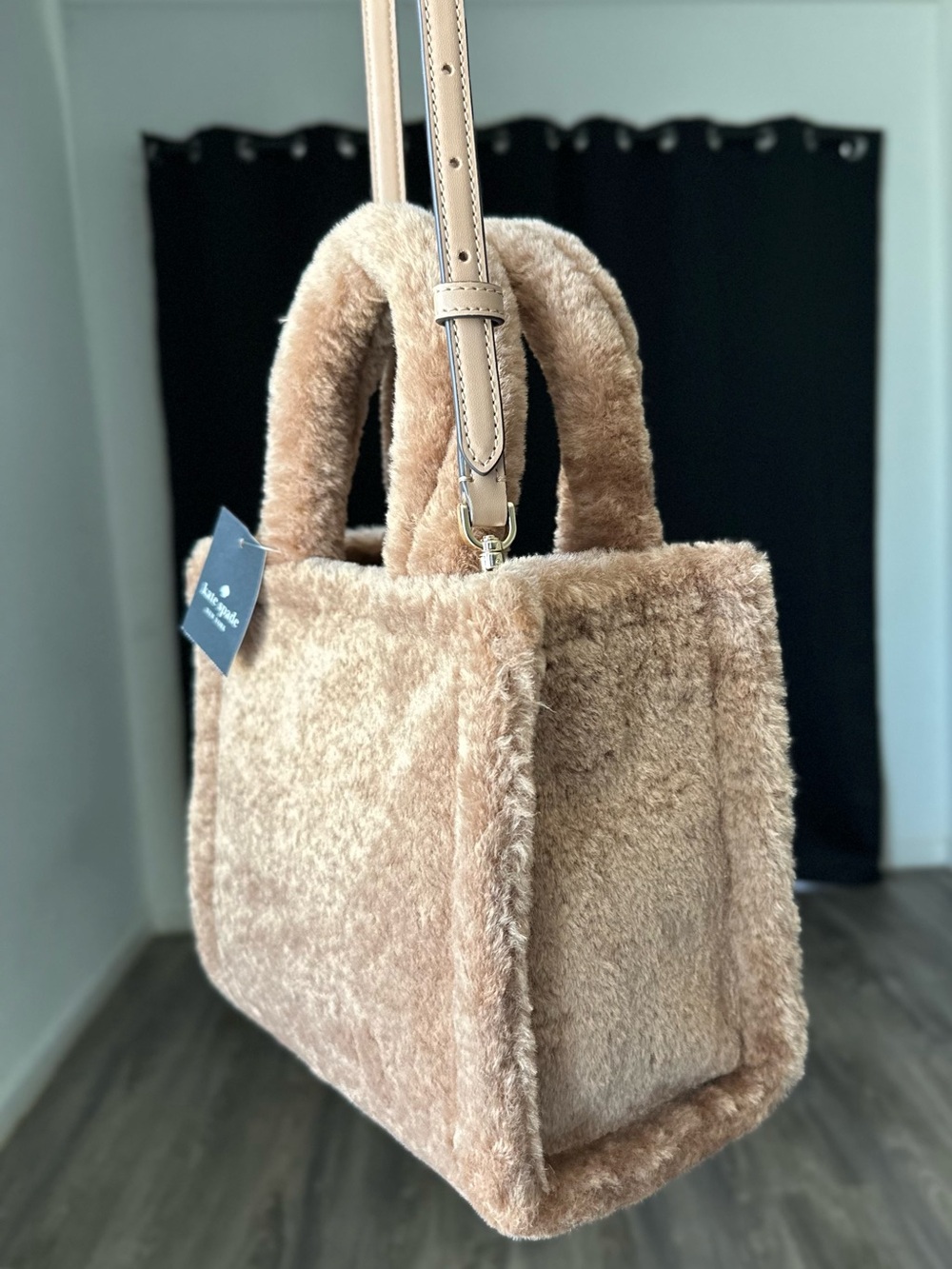 NWT Kate Spade Ellie Faux Fur Small Tote in Light Fawn - Picture 5 of 8